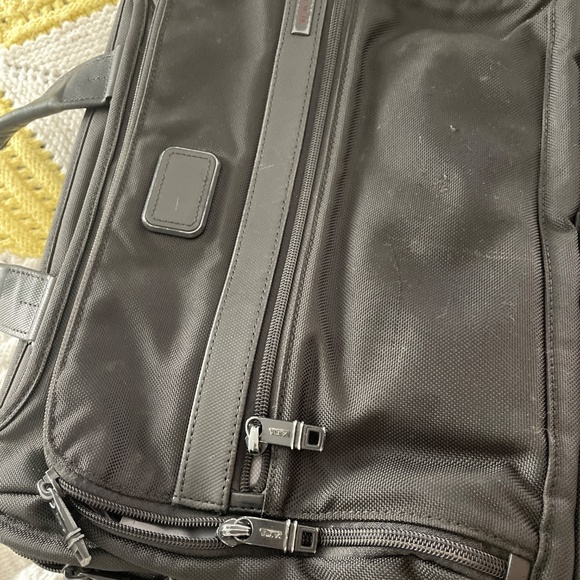 Tumi briefcase - Picture 5 of 9